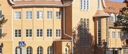 As Oy Munkkiniemen kadetti Wahlres design-lämpöpatterit, Asuintalo Helsingissä