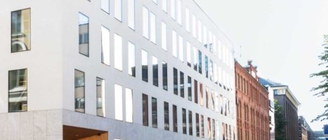 Helsingin yliopisto Wahlres design-lämpöpatterit, yliopisto Helsingissä